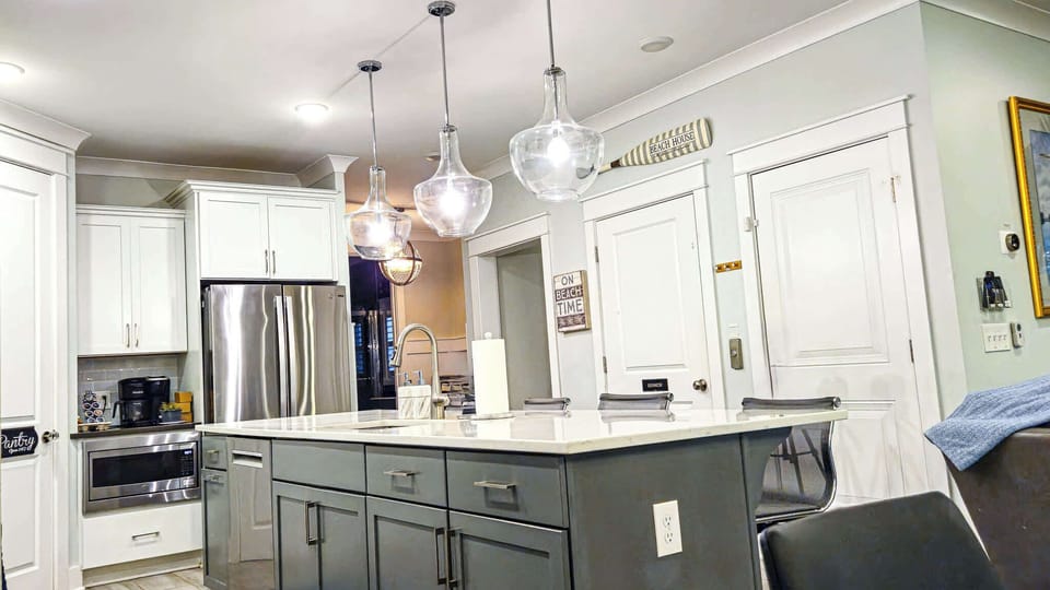 Gourmet kitchen in this top beach house rental of Hilton Head Island. 