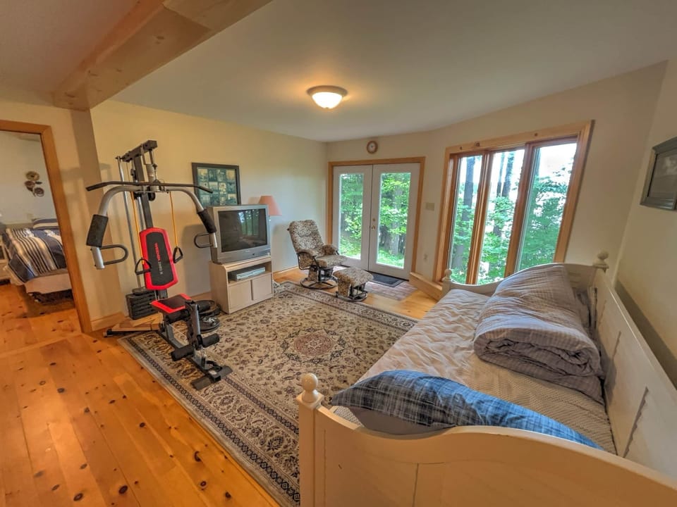 Rec-room with Day-bed