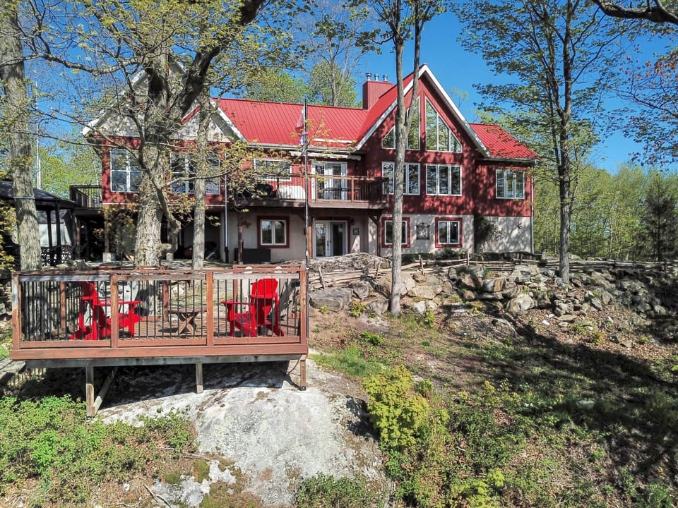Deck at the front