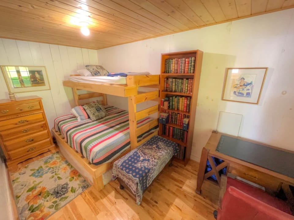Bunkie Bedroom 2