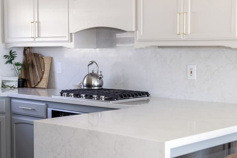 Quartz countertops and upscale finishes
