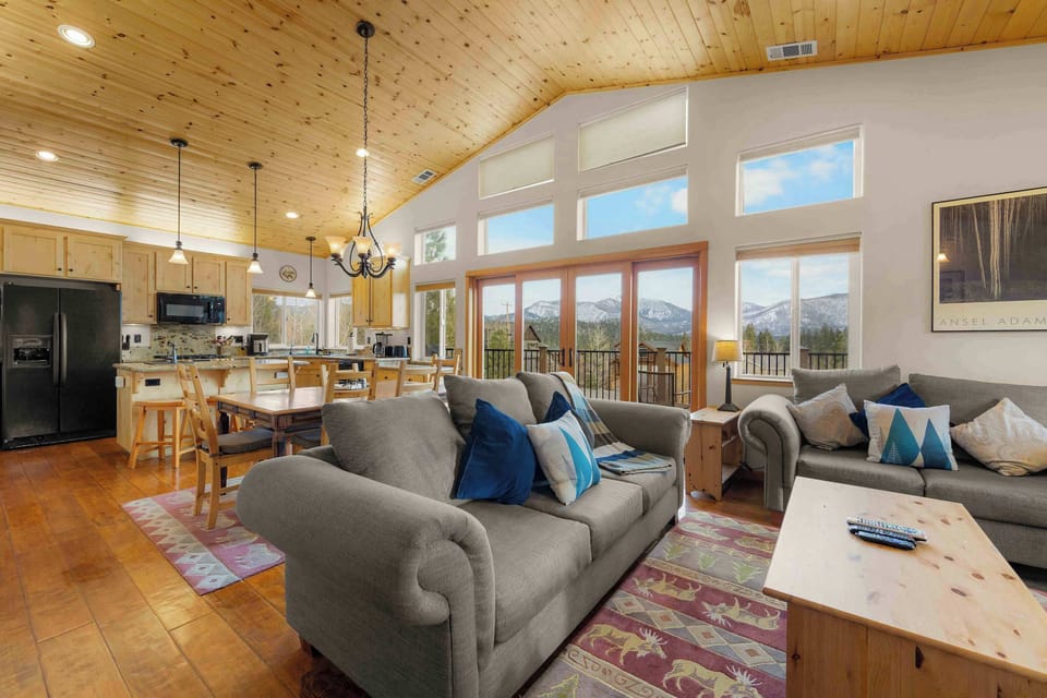 Living area with Smart TV