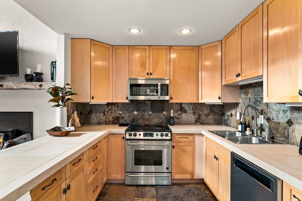 Fully equipped kitchen