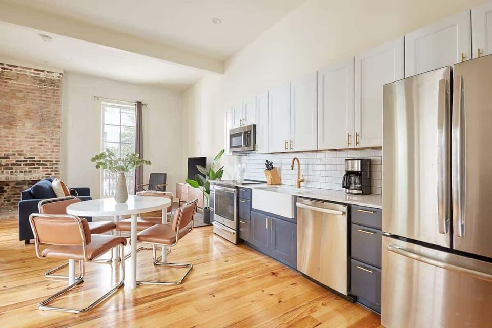 Dining Area | Dining Space Adjacent to Kitchen | Third Floor