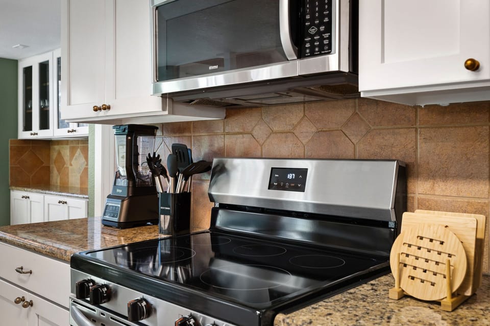 Home-cooked memories start here. Sizzle, stir, and serve up meals that bring everyone together—no reservations required.