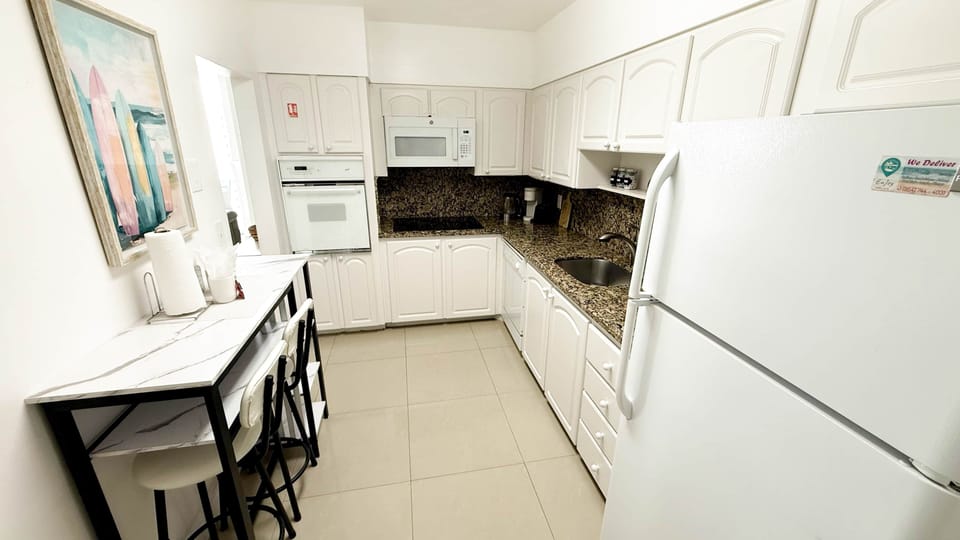 Fully equipped kitchen