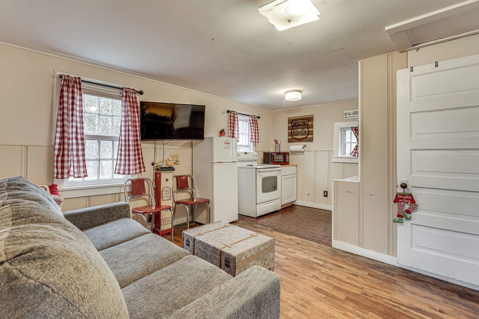 Living Room | Full Sleeper Sofa