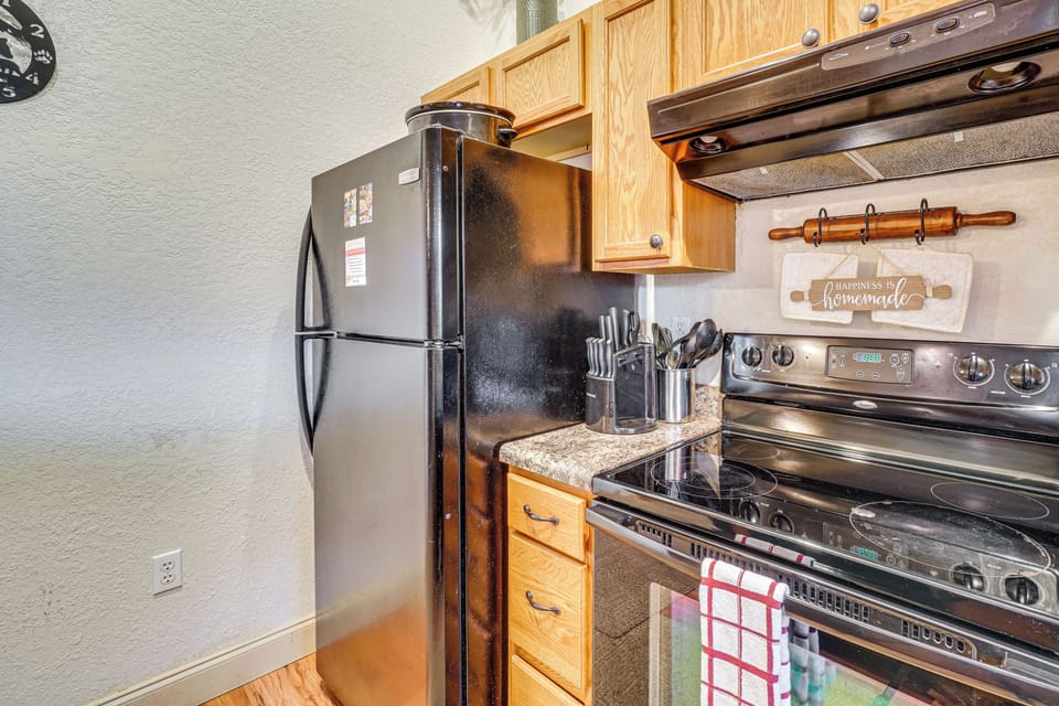 Kitchen | Main Floor