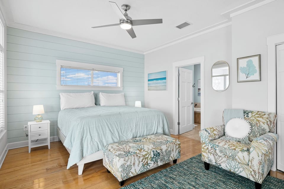 Primary Bedroom, King bed