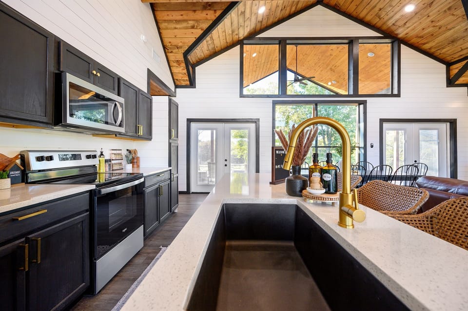 🌿✨ Modern, open, and effortlessly stylish.