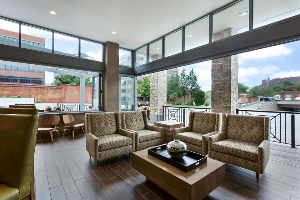 Gather with friends in this chic, conversation-ready lounge nook.