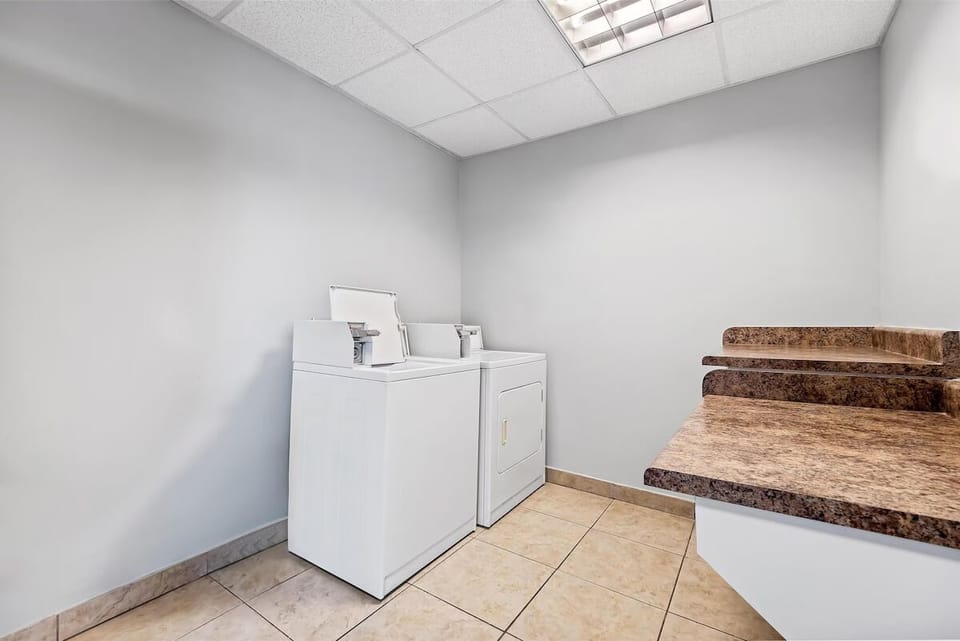 Refresh your wardrobe quickly with convenient on-site laundry facilities.