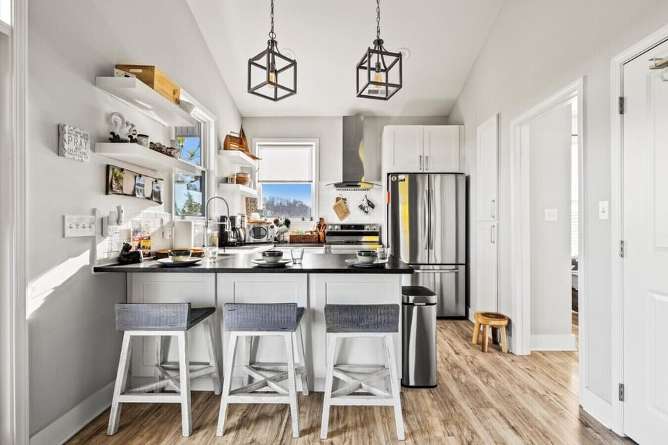 Gather, eat, and enjoy mountain living