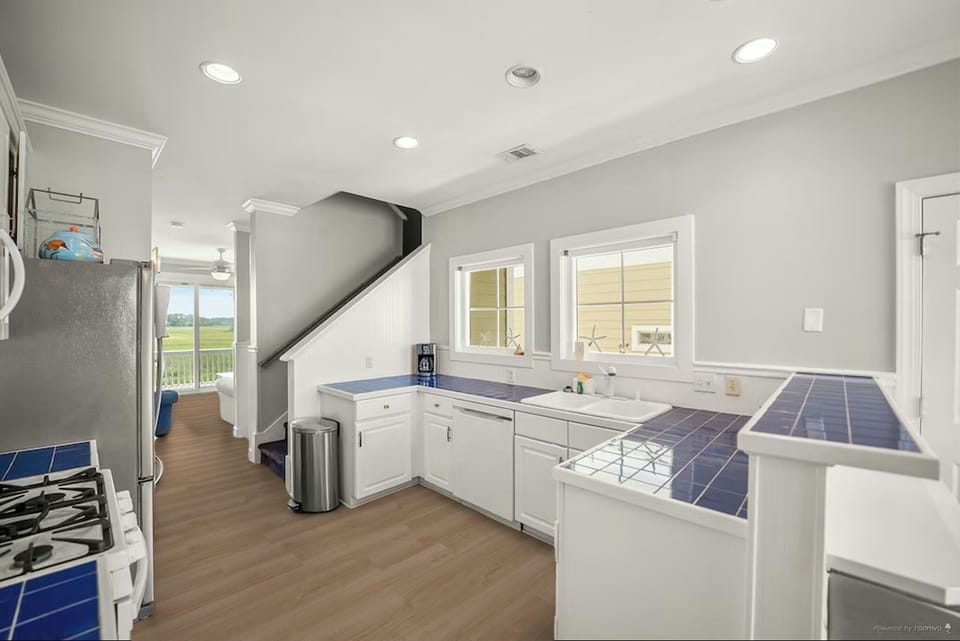 Coffee area with Drip coffee and Keurig