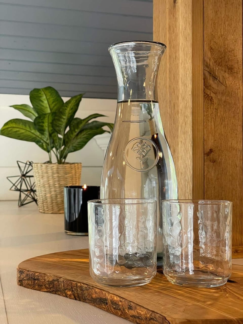 Everyone needs a glass of fresh water by their bedside. Enjoy a crisp, cold drink before settling in for the night. 