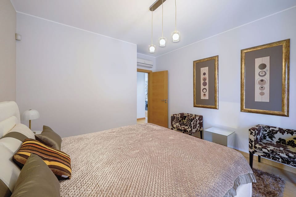 Artisan Elegance Room
