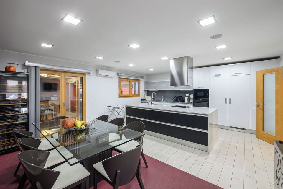 Gourmet Kitchen