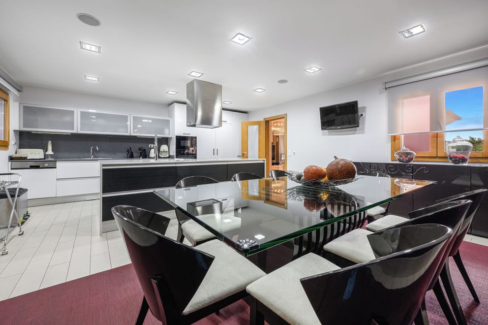 Signature Dining Area