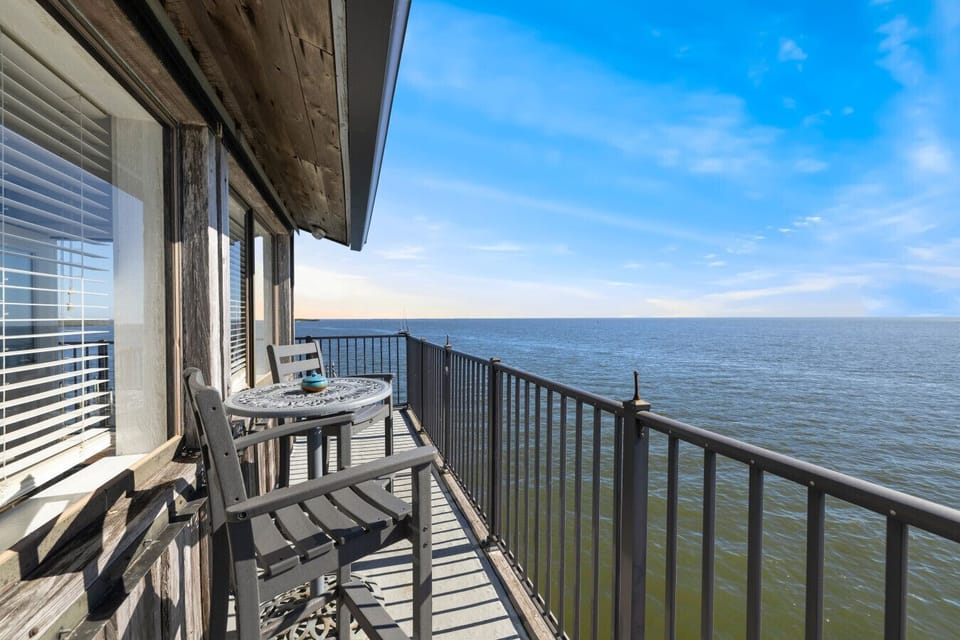 Beautiful Gulf Views!