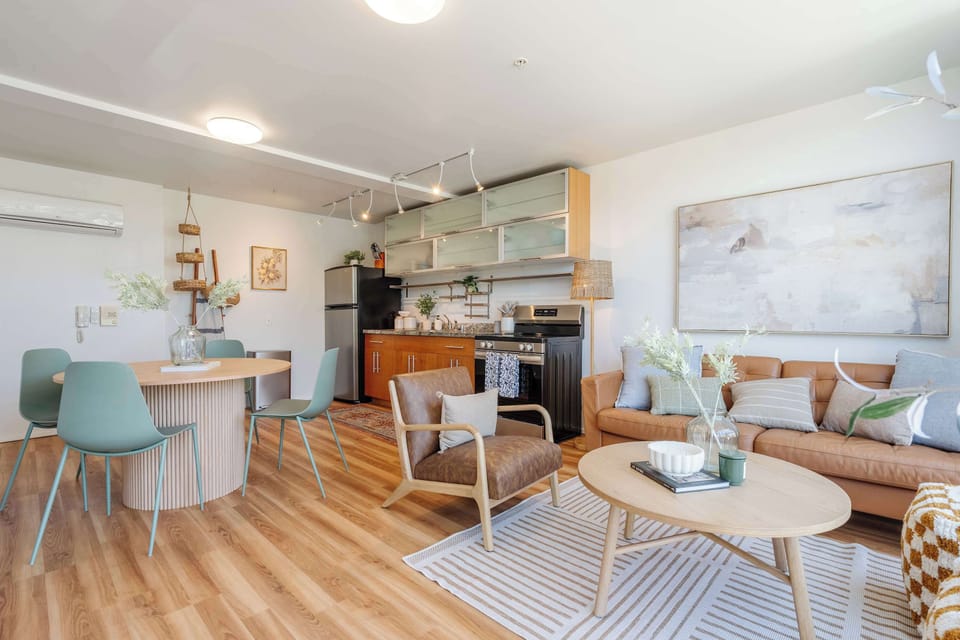A full kitchen with everything you need to whip up a meal or heat up leftovers from Hillcrest’s best.