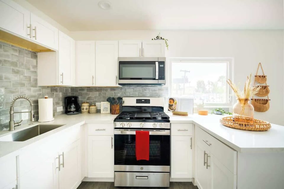 Cook up a delicious breakfast, lunch or dinner with everything you could need
