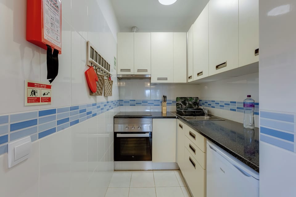 Kitchen with everything you need.