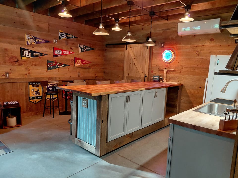 The Speakeasy Bar where friends and family gather to eat, drink, and be merry!