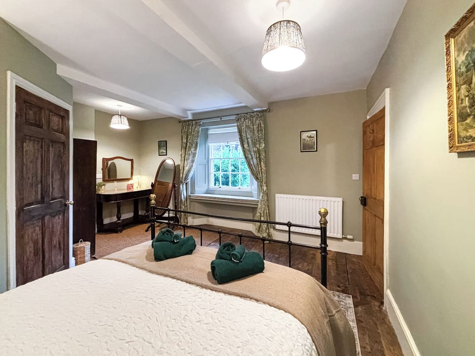 Double bedroom | Manor Farmhouse, Church Stretton