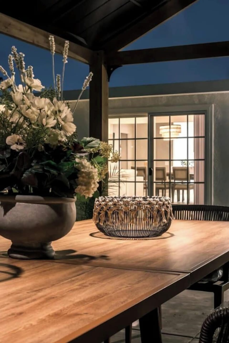 Outdoor dining