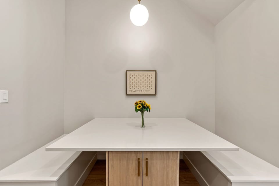 Breakfast Nook