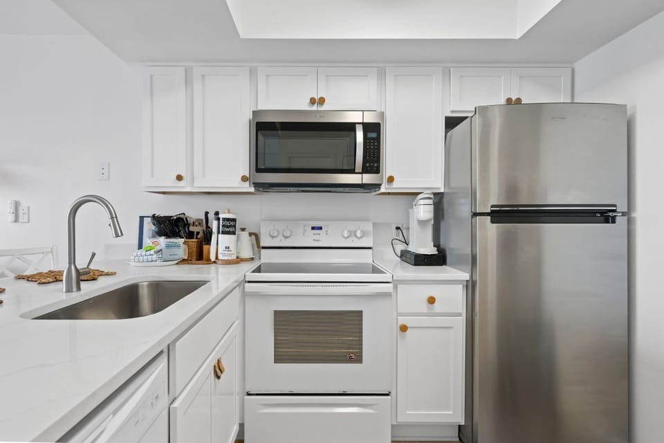 Seacrest 703 Fully Equipped Kitchen
