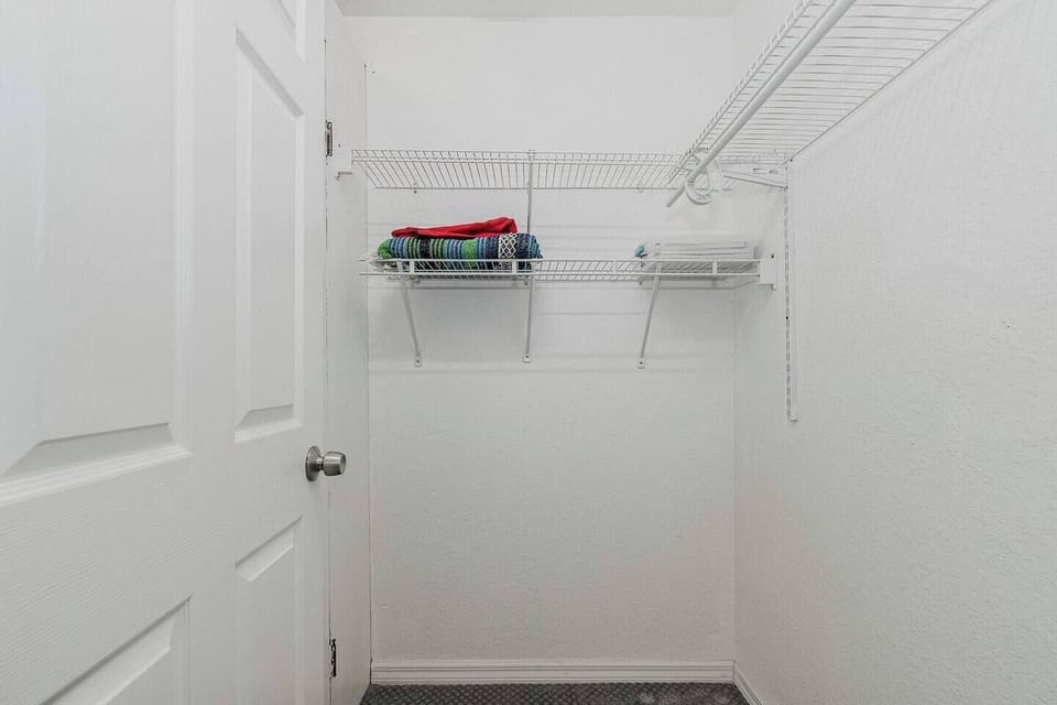 Master Bedroom Closet