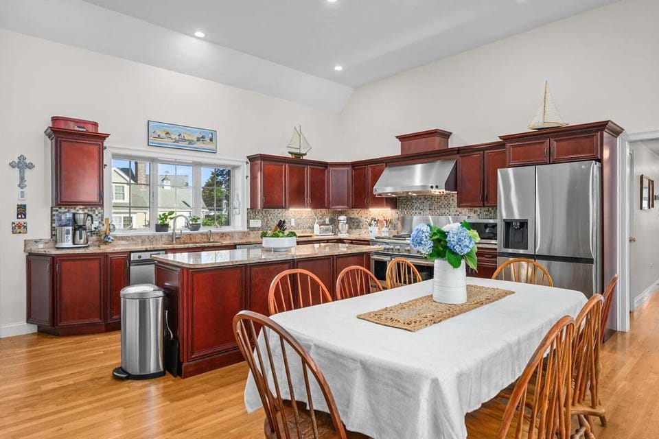 Dining in the kitchen