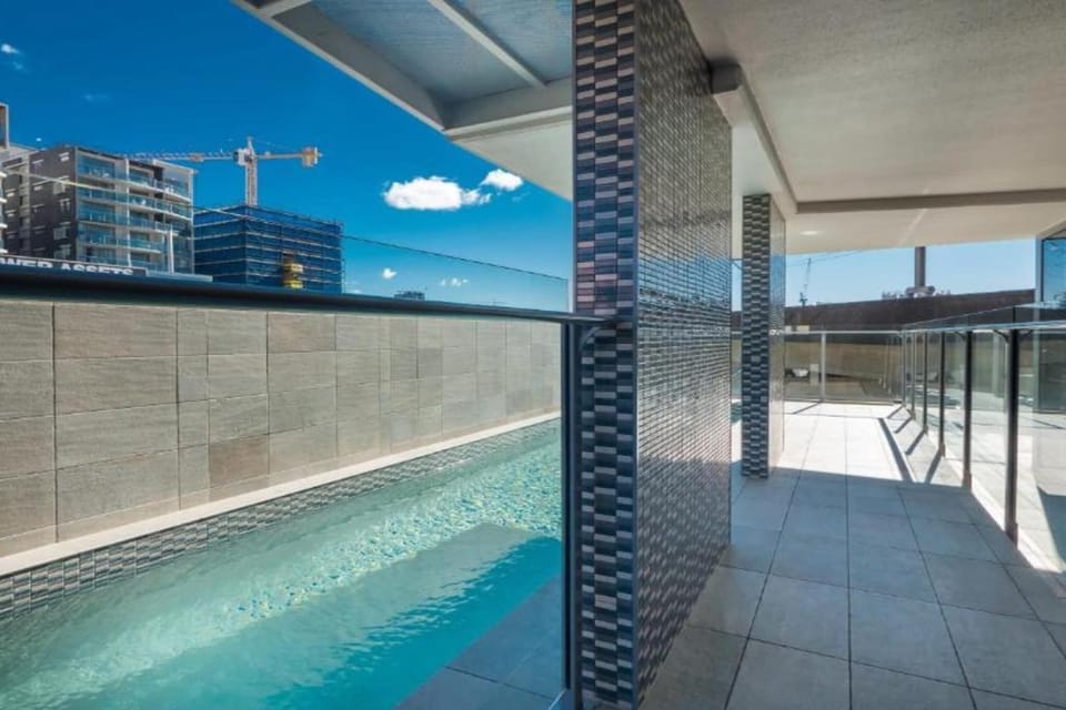Holiday Home Swimming Pool