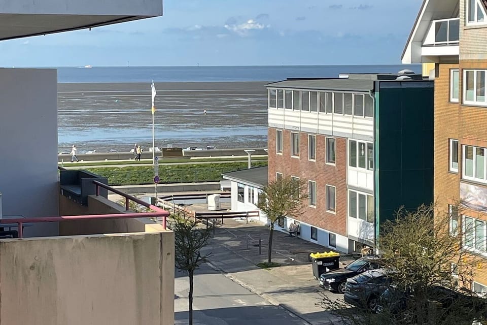 Beach/ocean view