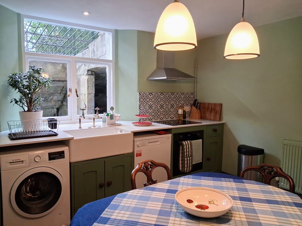 The fully equipped kitchen.