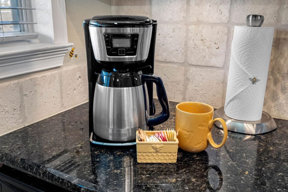 Drip coffee maker