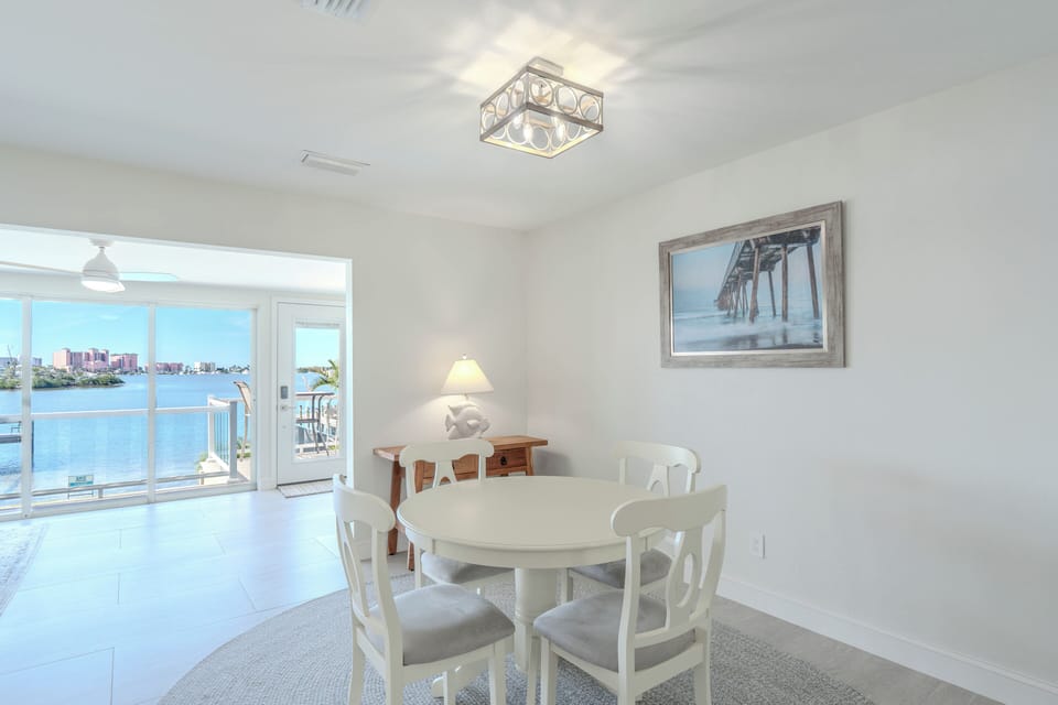 Main Level Breakfast Nook