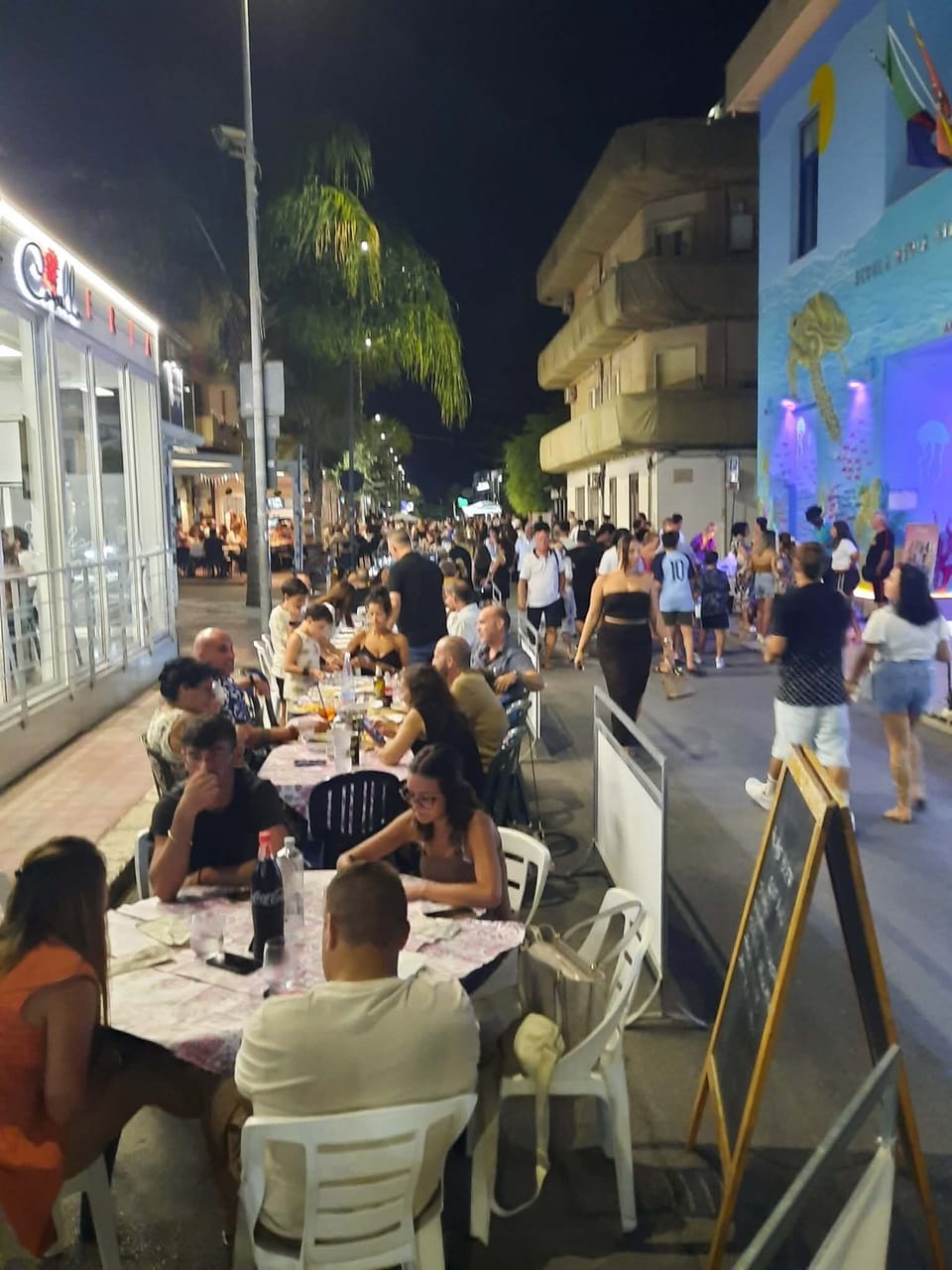 Outdoor dining
