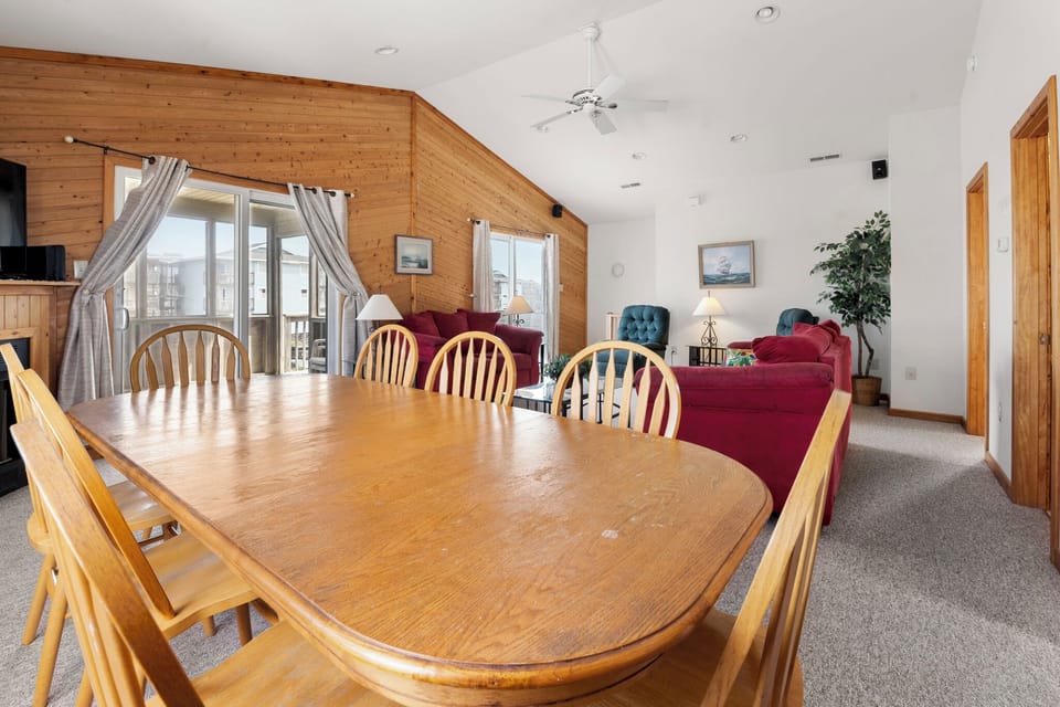 KDS2502: Day Late | Top Level Dining Area