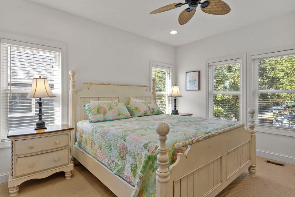 GR804: Kookoolamonga! | Mid Level Bedroom 4