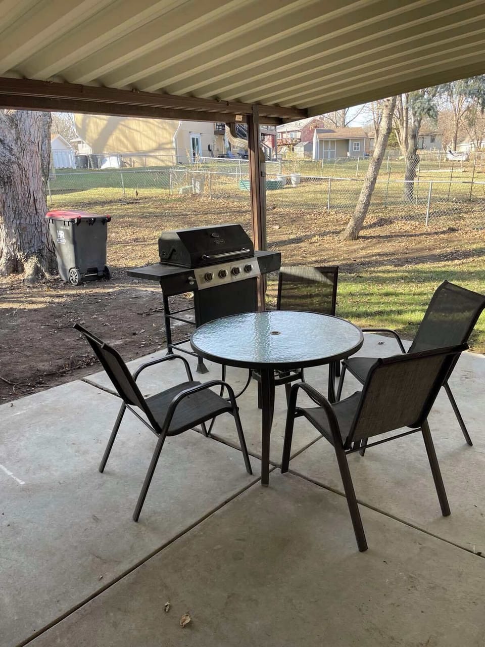 Outdoor dining
