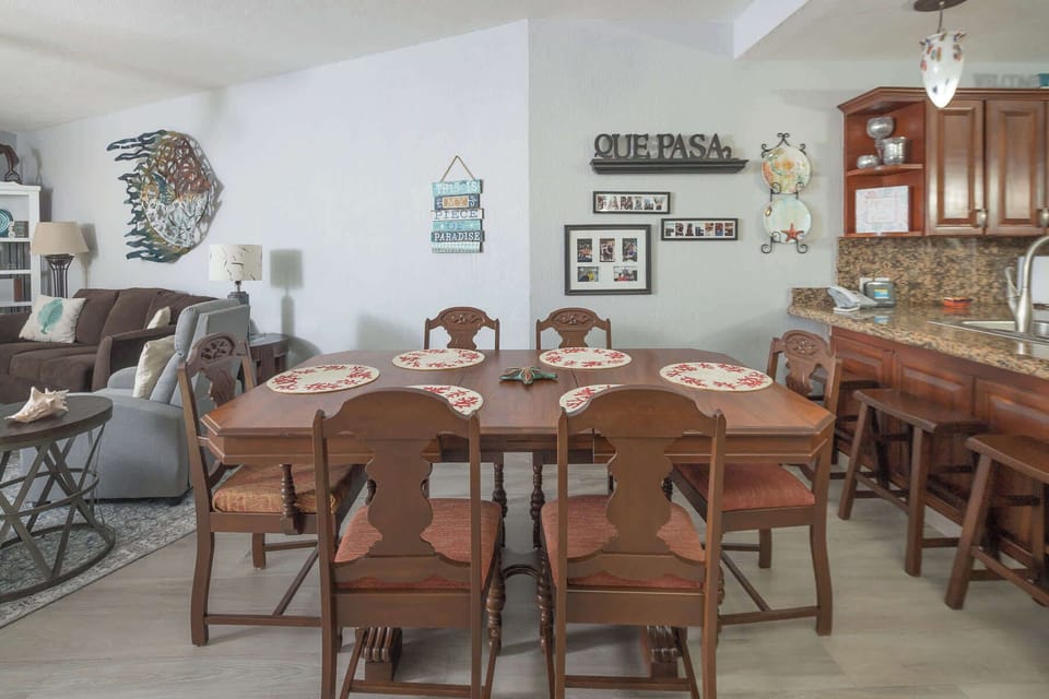 Dining Table for 6