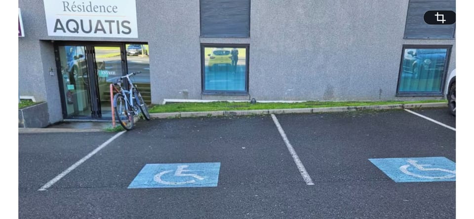 Votre place de stationnement privée et gratuite au pied de la résidence Aquatis