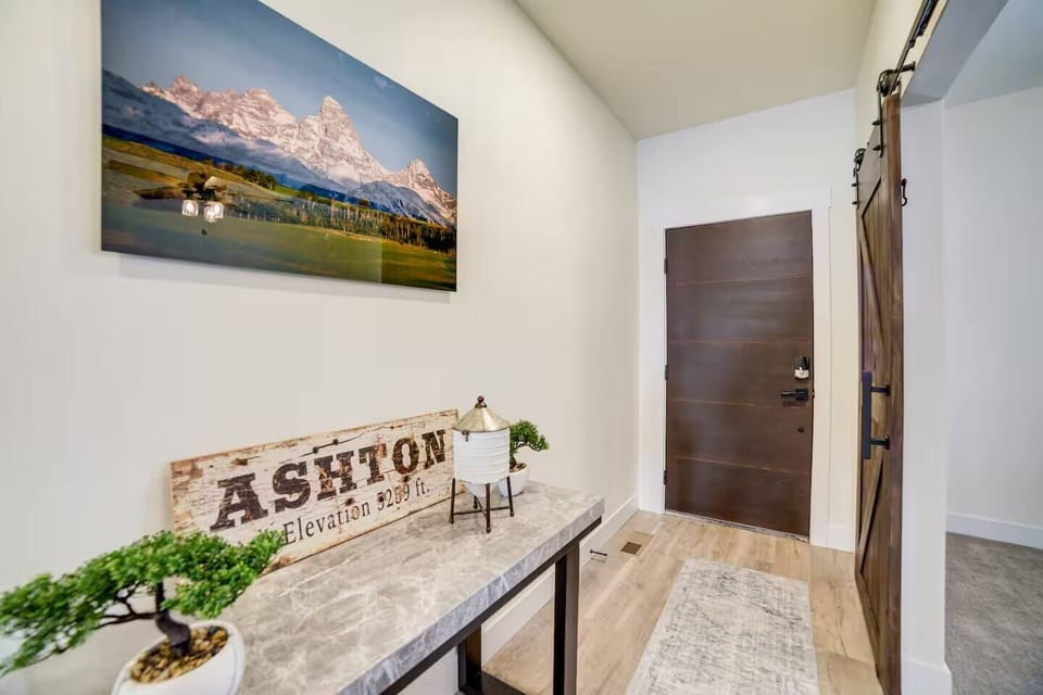 Hallway Near Bedroom 4