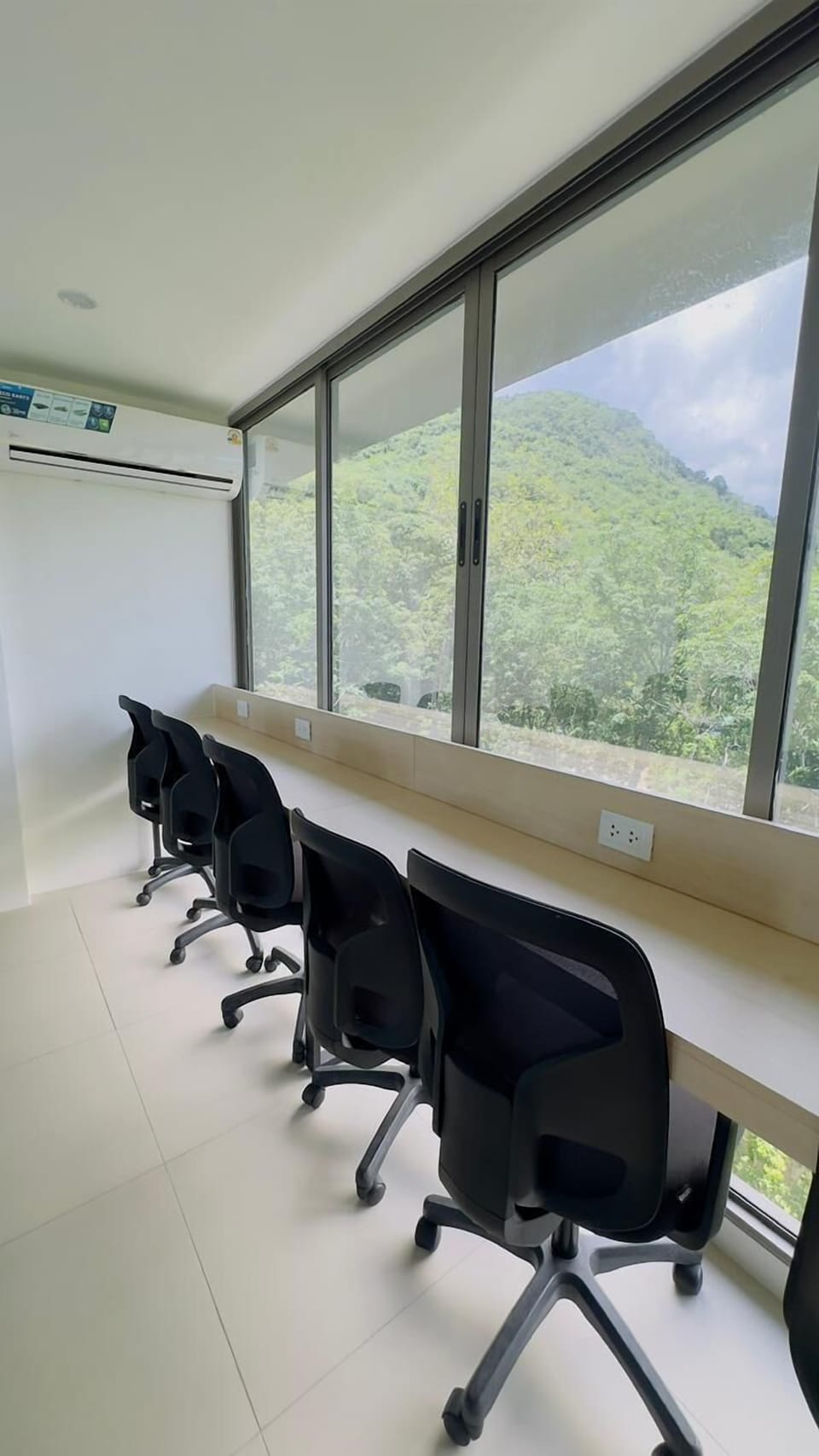 New Fantasea Kamala condo with rooftop pool, gym (16110)
