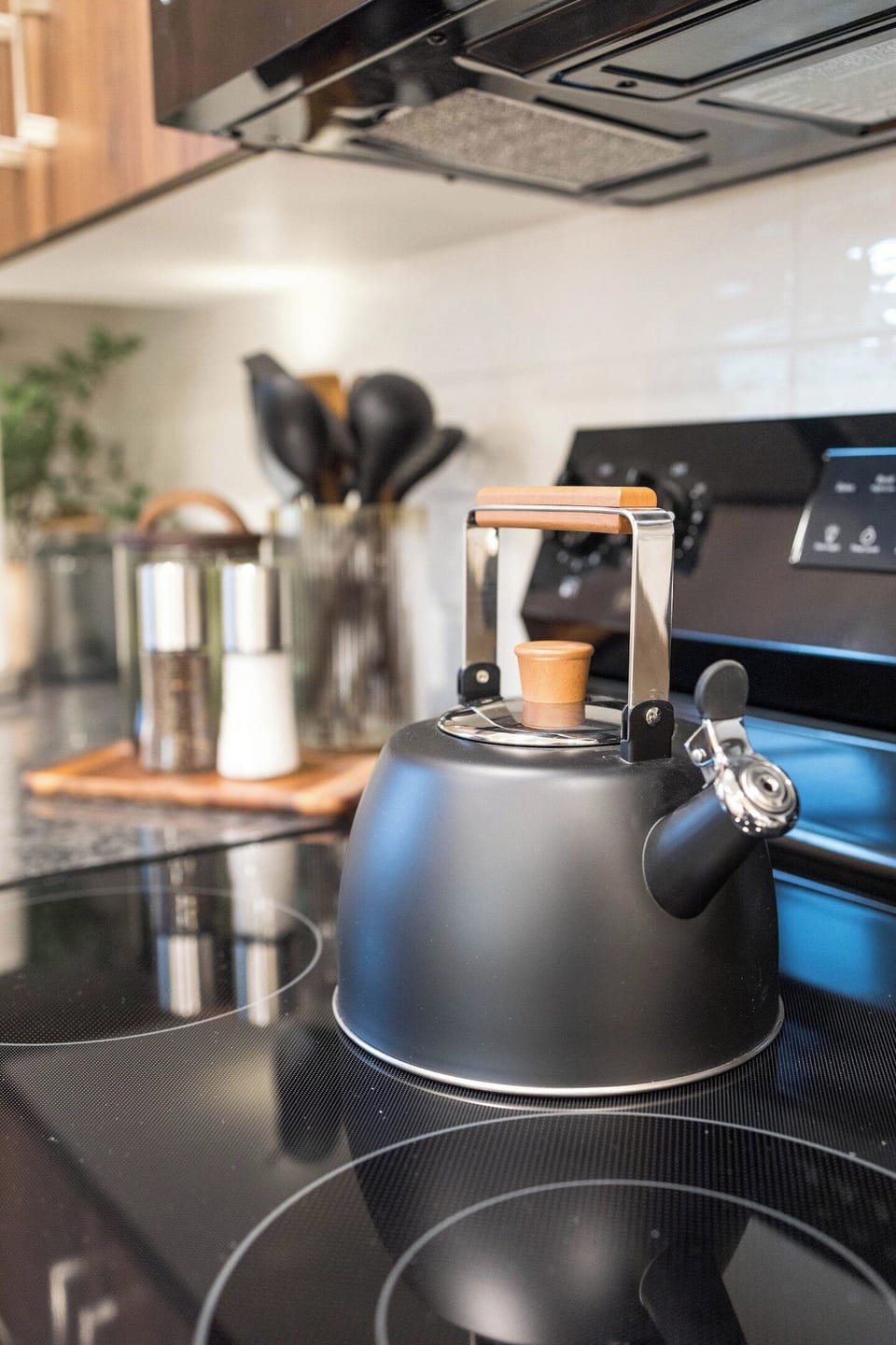 Hot water kettle.