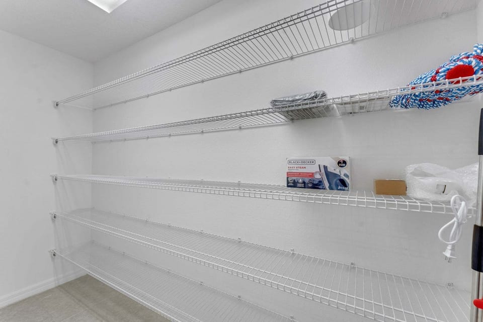 Shelf, Furniture, Architecture, Building, Indoors