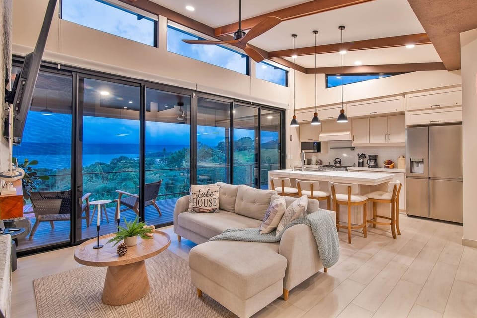 Where comfort, design and a breathtaking view create the perfect getaway.