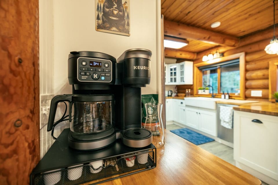 Coffee Station: Start your morning right at our dedicated coffee bar with a dual Keurig for single-serve pods or a full carafe.